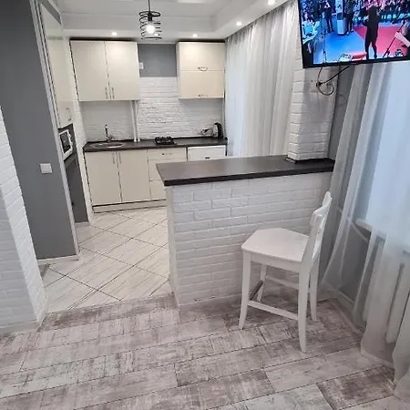 Аpartaments On Metalurhiv 34 Apartment Kryvyi Rih Exterior photo