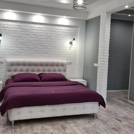Аpartaments On Metalurhiv 34 Apartment Kryvyi Rih Exterior photo