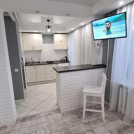Аpartaments On Metalurhiv 34 Apartment Kryvyi Rih Exterior photo